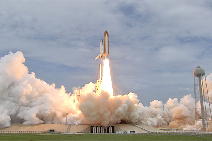 Launch_shuttle_Atlantis